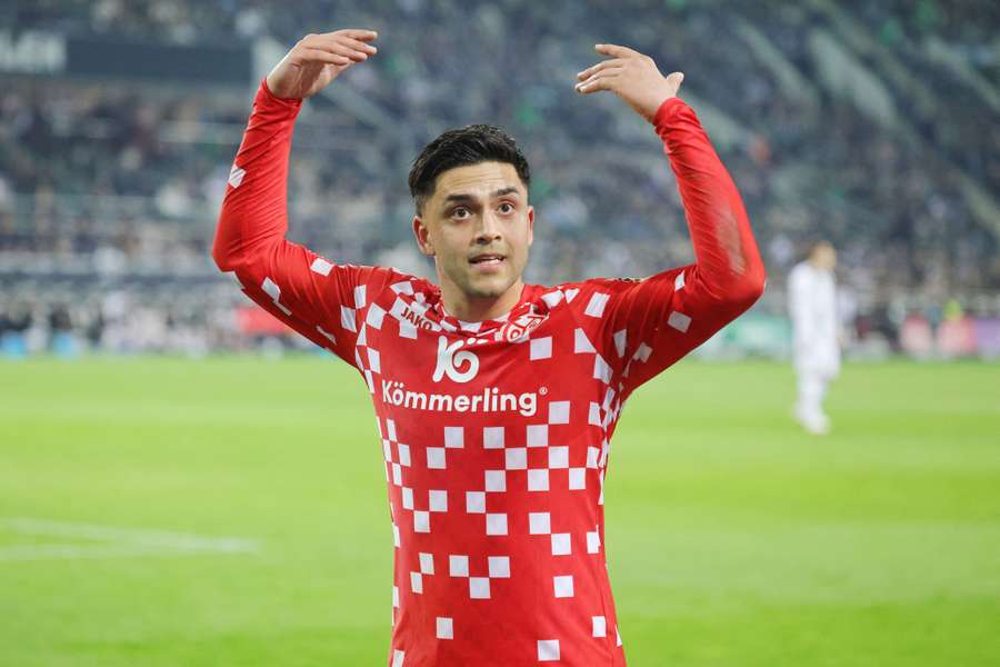 Nadiem Amiri im Mainz-Trikot