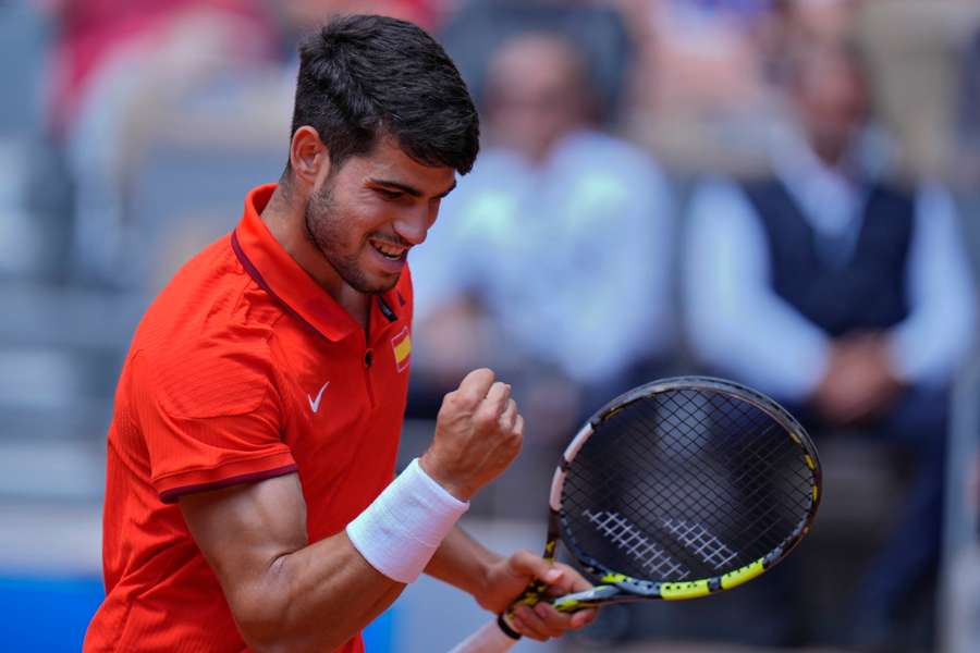 Alcaraz pasa por encima de Auger-Aliassime y se mete en la final olímpica