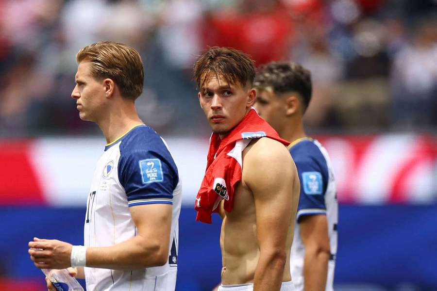 Dedic em ação pela seleção da Bósnia