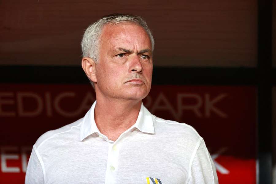 Mourinho sends warning to Chelsea ahead of Conference League final: Betis can compete...