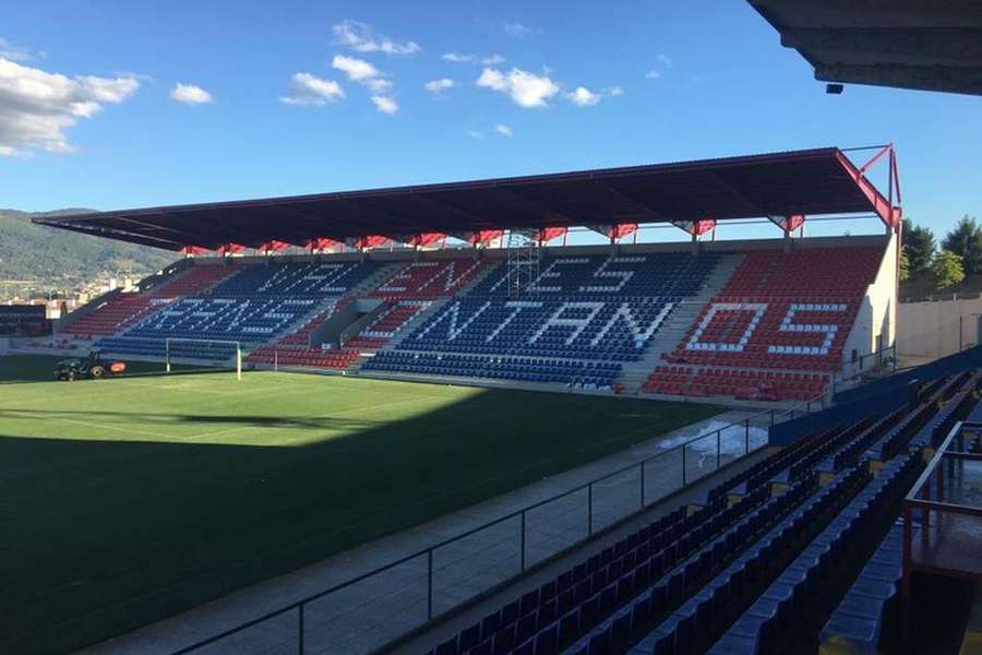 Estádio Eng. Manuel Branco Teixeira, casa do Chaves