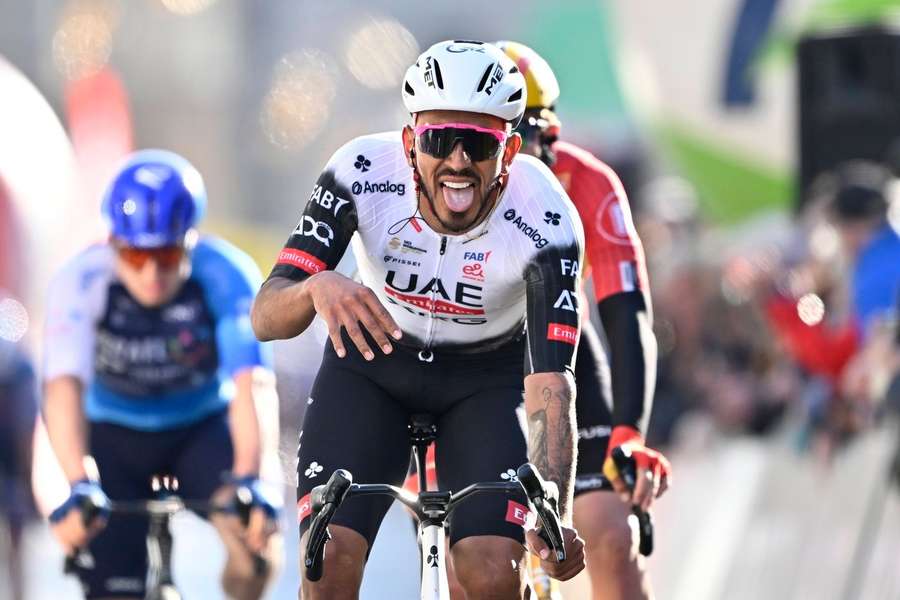Molano gana en un caótico final de la Brujas-De Panne.