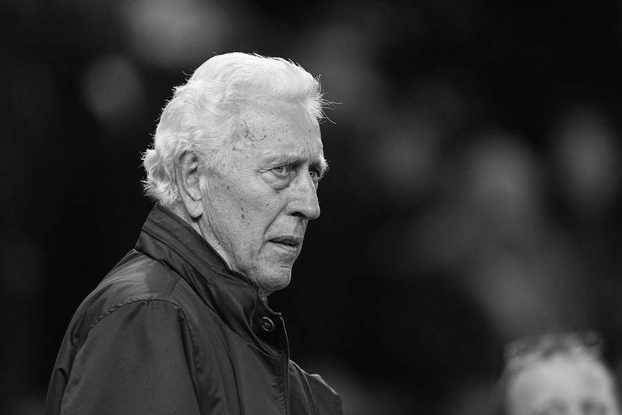 Martin Chivers scored 174 goals in 367 appearances for Tottenham Martin Chivers scored 174 goals in 367 appearances for Tottenham