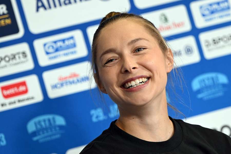 Gina Lückenkemper espera conseguir uma medalha em Budapeste