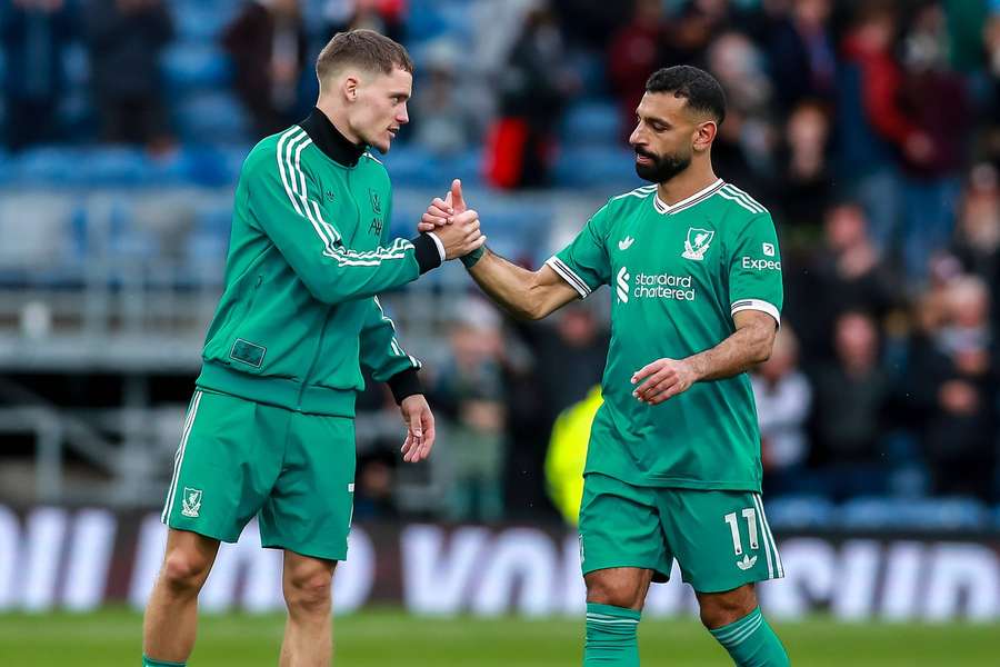 Florian Wirtz und Mohamed Salah im September.