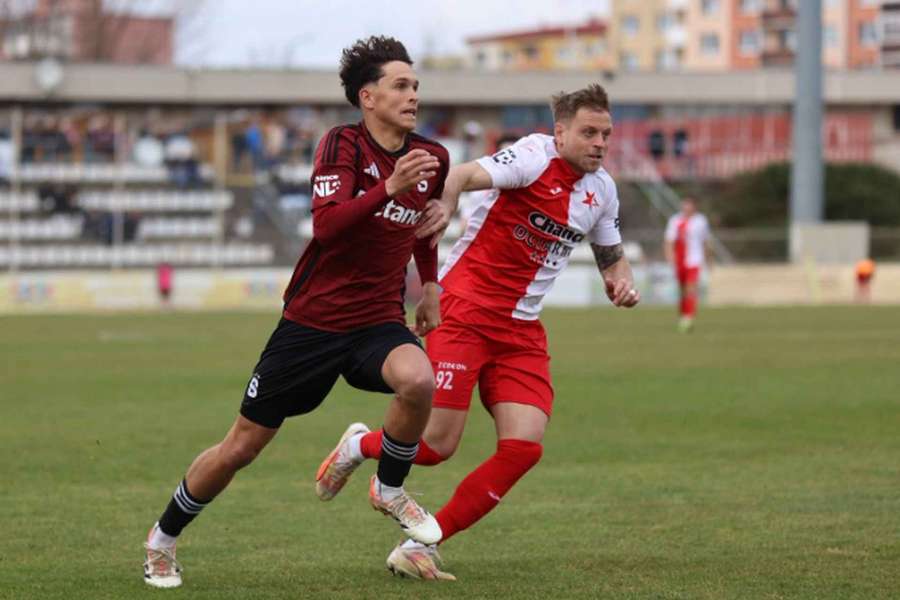 Rezerva pražské Sparty klesla po prohře v Kroměříži na dno druhé ligy.