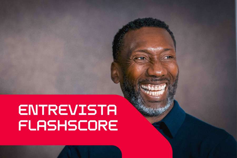 Jimmy Floyd Hasselbaink falou com o Flashscore em Londres Jimmy Floyd Hasselbaink falou com o Flashscore em Londres