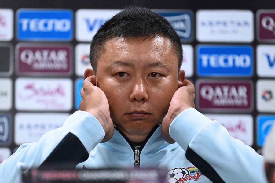 Ri Yu Il face à la presse ce mardi.