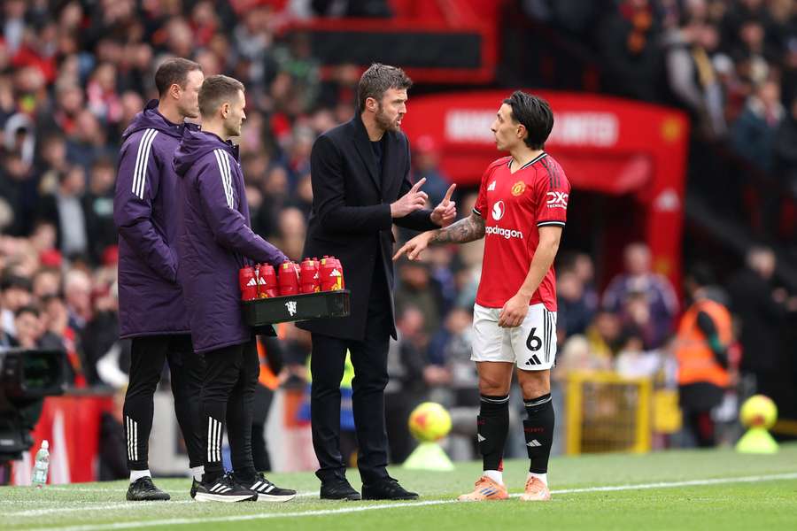 Carrick: Man Utd have 'moved on' from Martinez outburst Carrick: Man Utd have 'moved on' from Martinez outburst