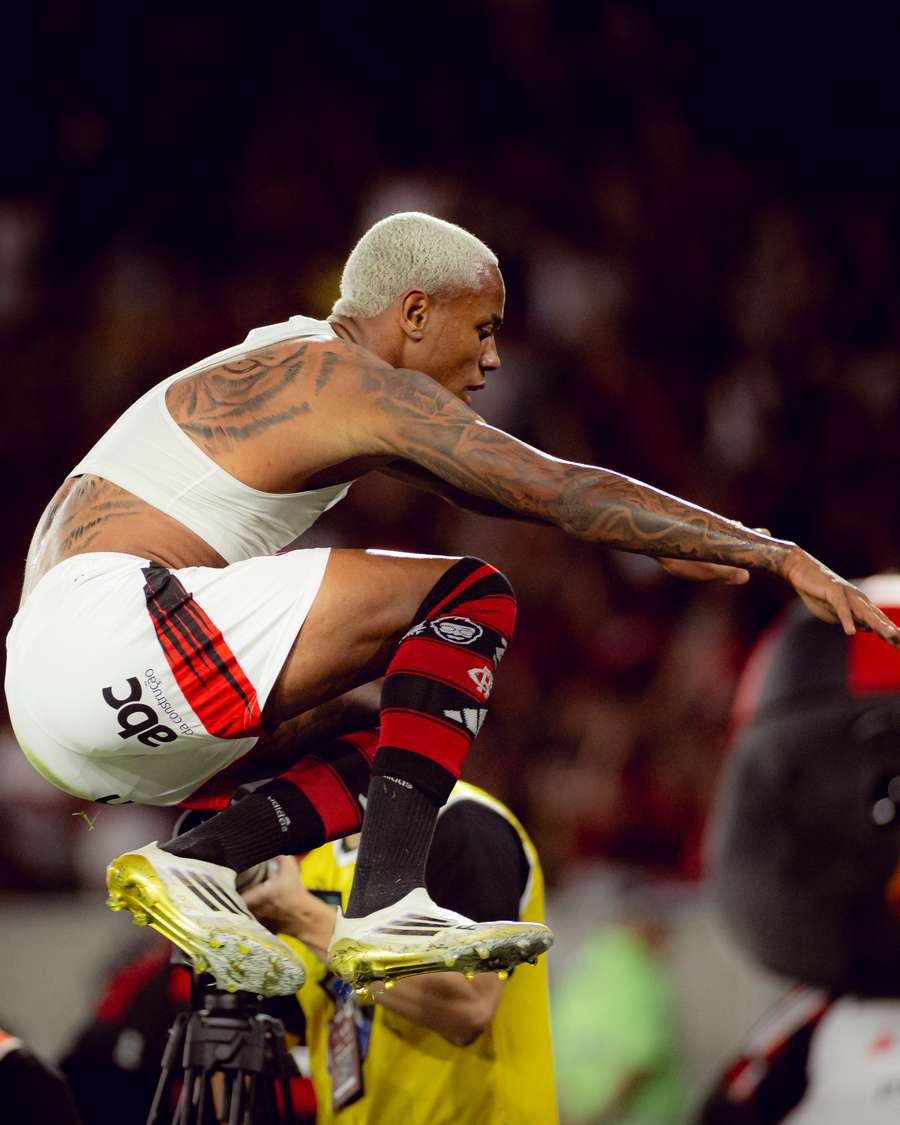Wallace Yan deixou sua marca em poucos minutos mais uma vez