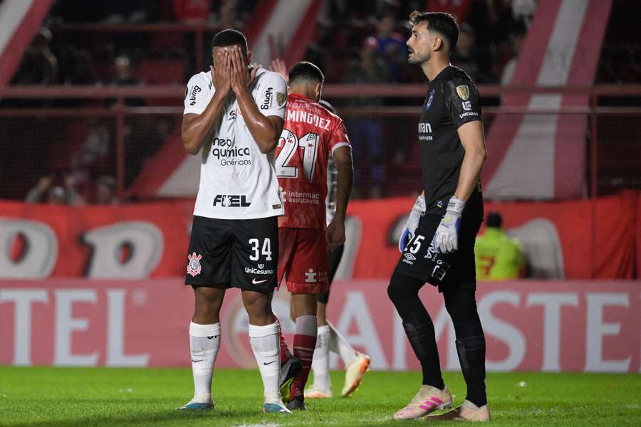 Murillo lamenta boa chance perdida no primeiro tempo