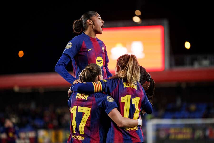 Barcelona pokonała Atletico Madryt, siódma wygrana z rzędu. Ewa Pajor z asystą