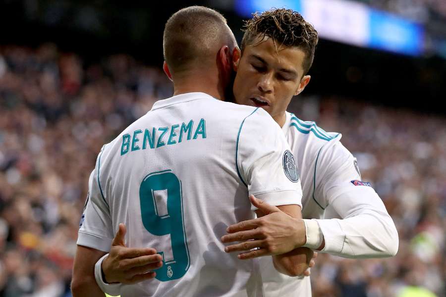 Benzema (l.) und Ronaldo (r.) treffen am Dienstagabend in Saudi-Arabien aufeinander