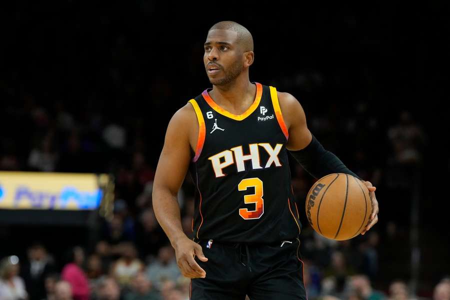 Chris Paul waa traded to the Golden State Warriors from the Washington Wizards