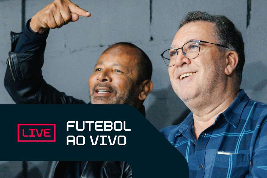 Pai de Neymar acompanha treino do Santos ao lado do presidente Marcelo Teixeira