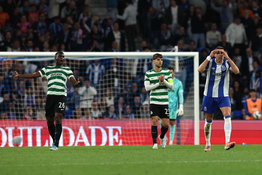 Bednarek muito crítico quanto à arbitragem