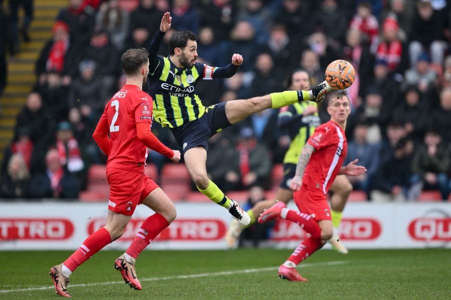 Mit großem Einsatz drehte Manchester City das Spiel.