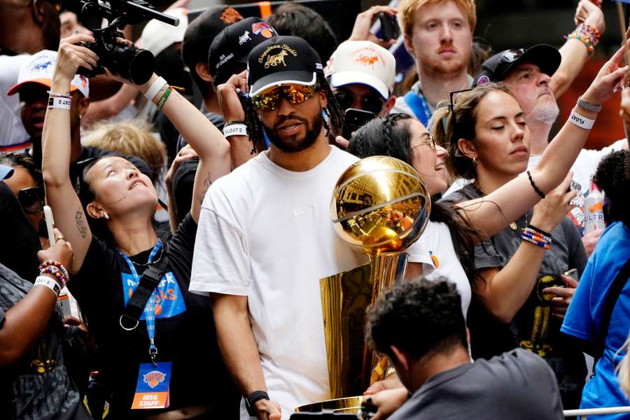 Brunson with the NBA trophy