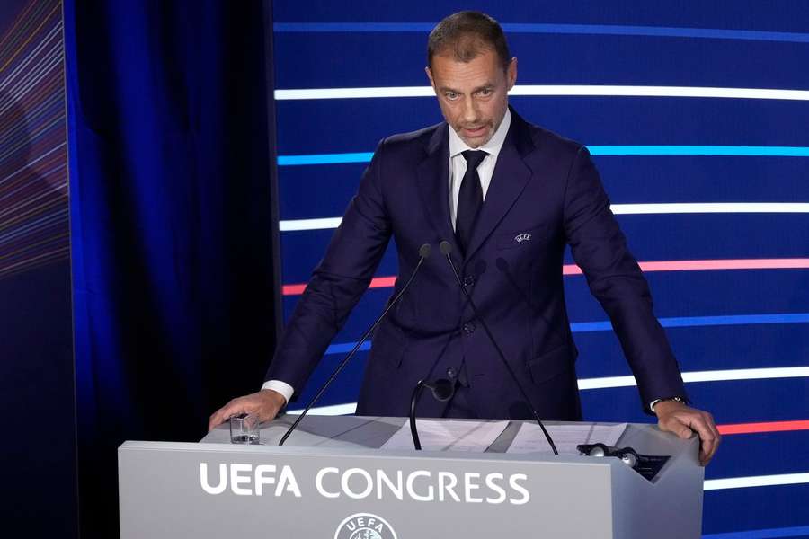 Ceferin kan få 15 år som Uefa-præsident