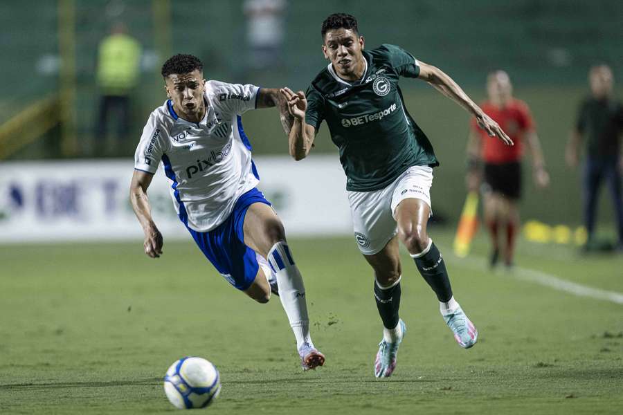 O Goiás conseguiu se recuperar atuando em casa