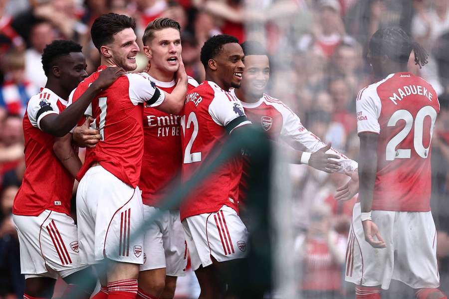 Viktor Gyökeres zapsal první branky za Arsenal.