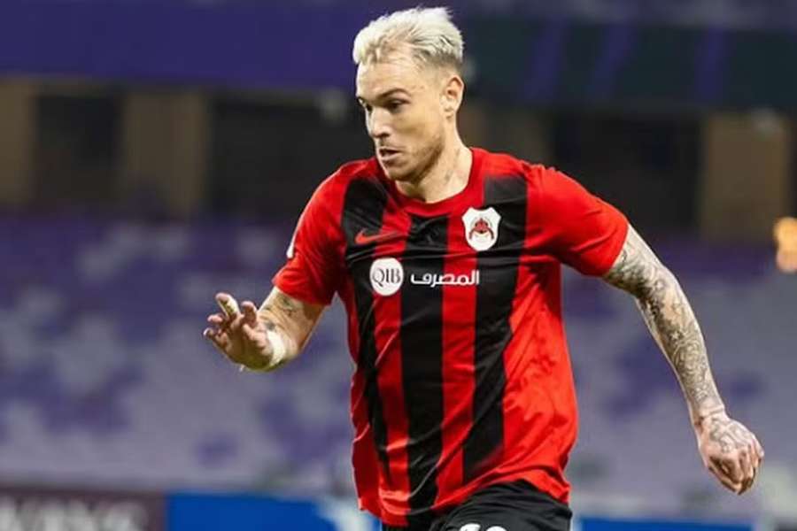 Róger Guedes ao serviço do Al-Rayyan Róger Guedes ao serviço do Al-Rayyan