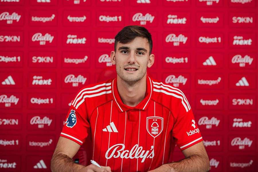 Lorenzo Lucca se vydal do Nottinghamu Forest Lorenzo Lucca se vydal do Nottinghamu Forest