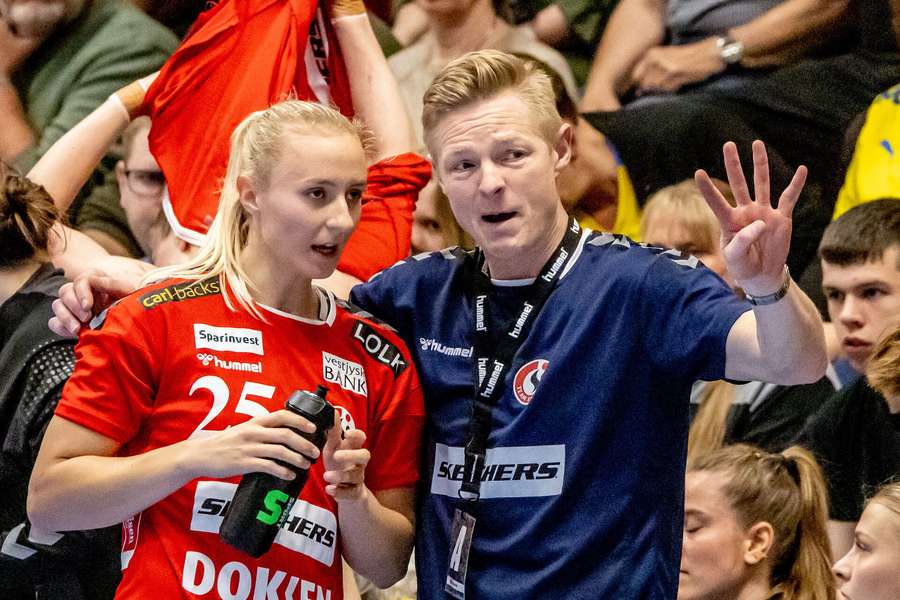 Jesper Jensen, her med profilen Henny Reistad, ser frem mod en vild sæsonafslutning, der både byde på DM-finaler og Champions League-semifinaler. 