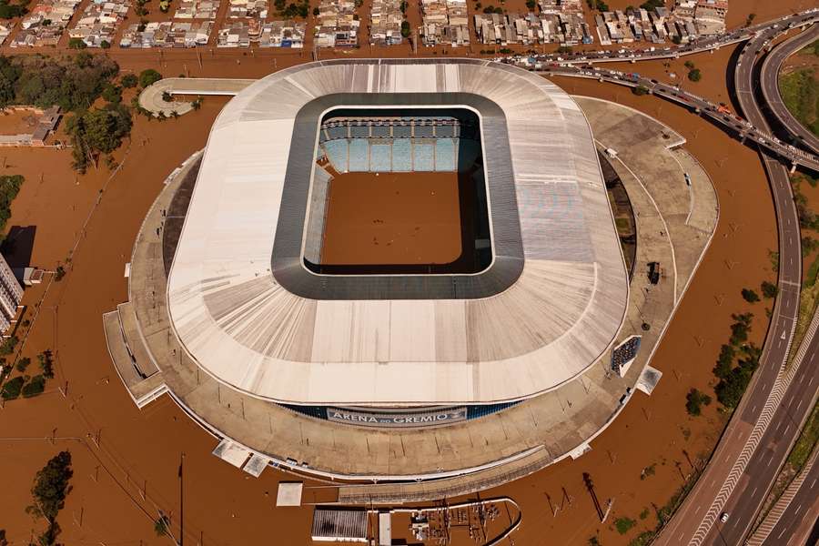 Arena do Grêmio foi atingida por enchente histórica no Rio Grande do Sul