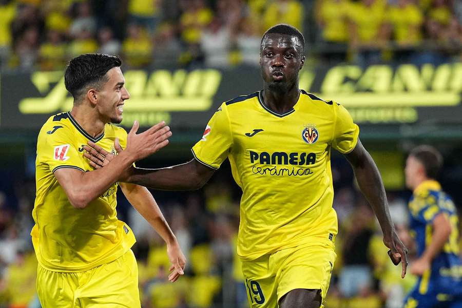 Nicolas Pepe of Villarreal celebrates scoring his team's first goal