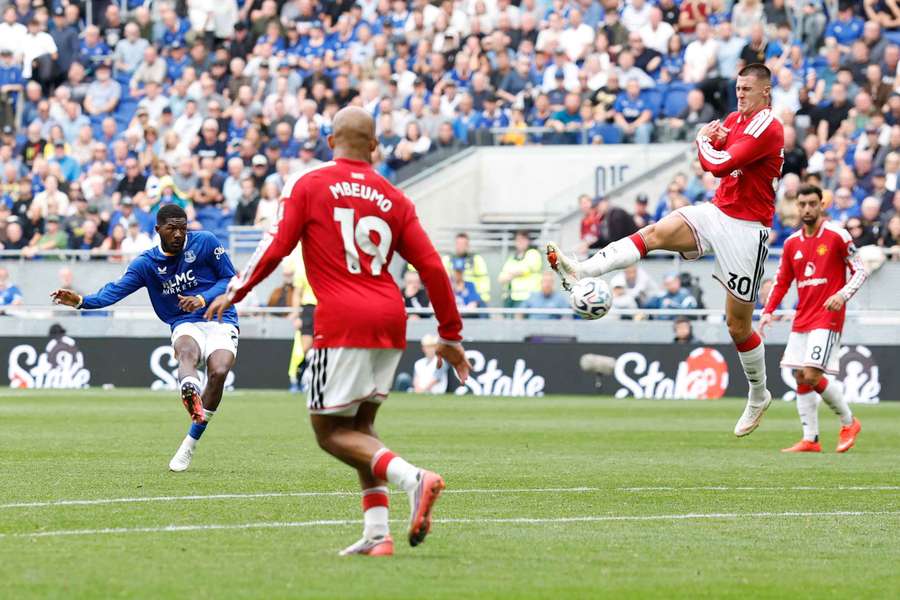 O golaço de Maitland-Niles O golaço de Maitland-Niles