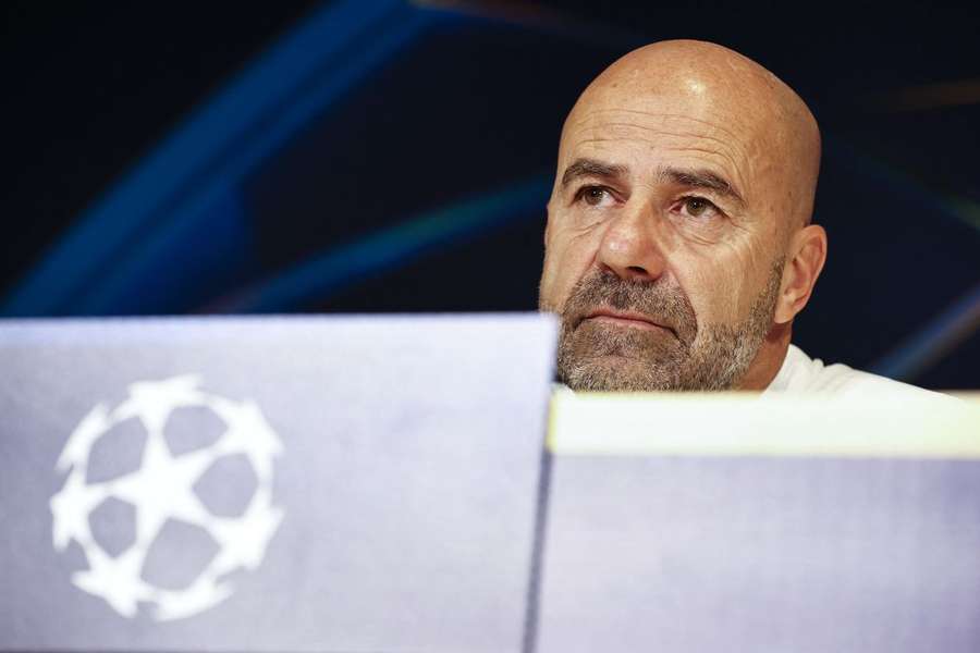 Peter Bosz, treinador do PSV, em conferência de imprensa