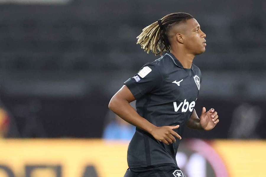Danilo ainda pode deixar o Botafogo na atual janela Danilo ainda pode deixar o Botafogo na atual janela