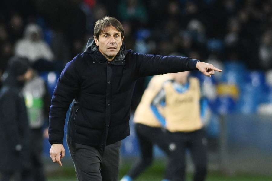 Antonio Conte durante Napoli-Verona