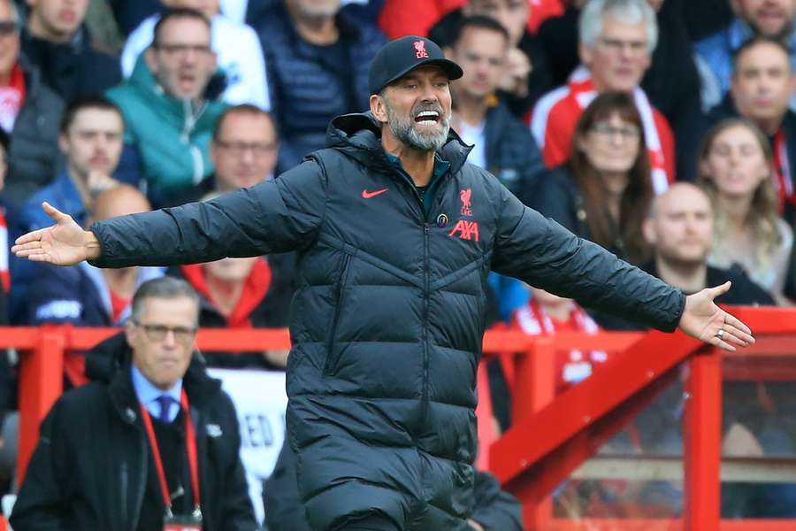 Jurgen Klopp gestures on the touchline during the Premier League match between Nottingham Forest and Liverpool