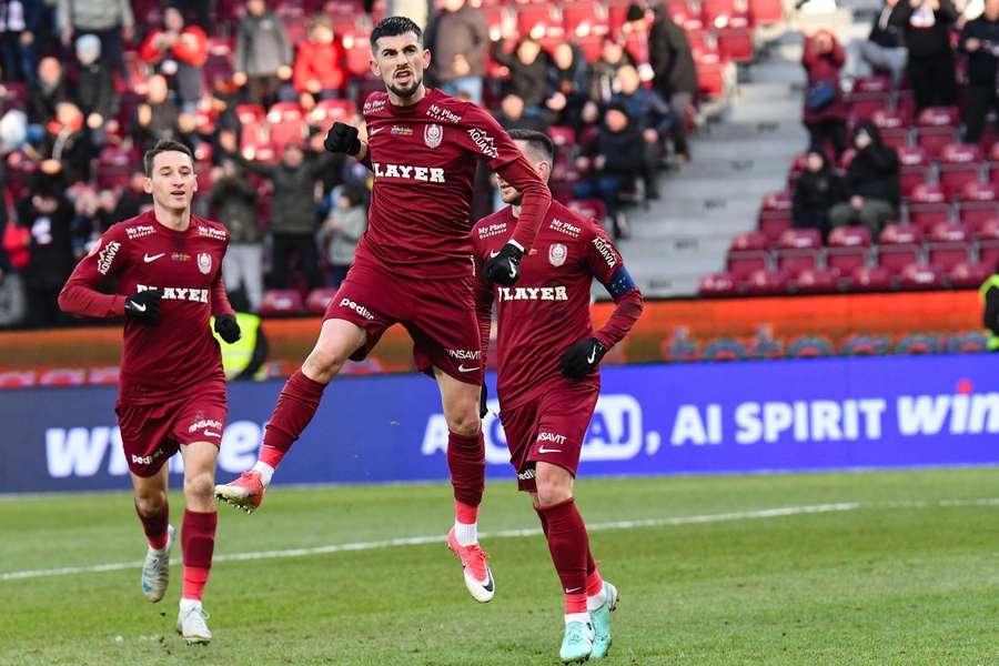 CFR câștigă cu Petrolul