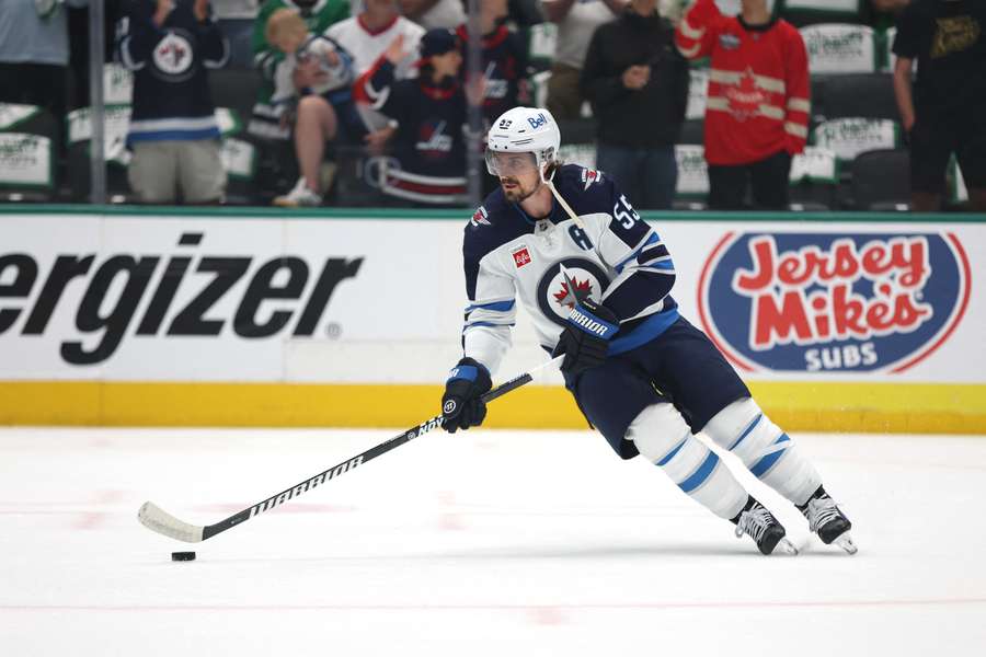 Winnipeg Jets' Mark Scheifele skating with the puck