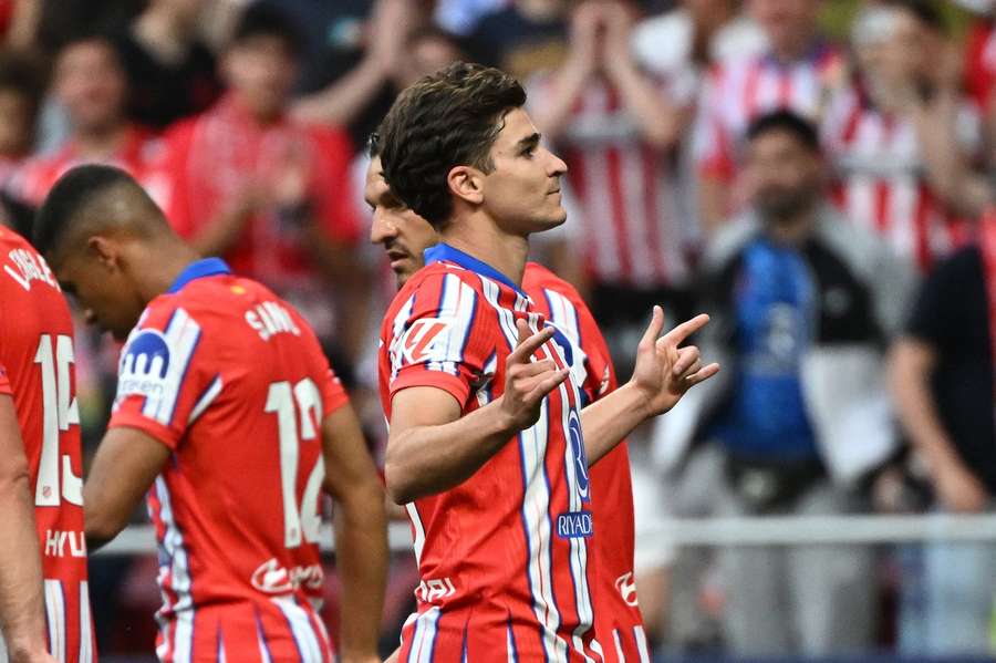 Alvarez celebrates his goal