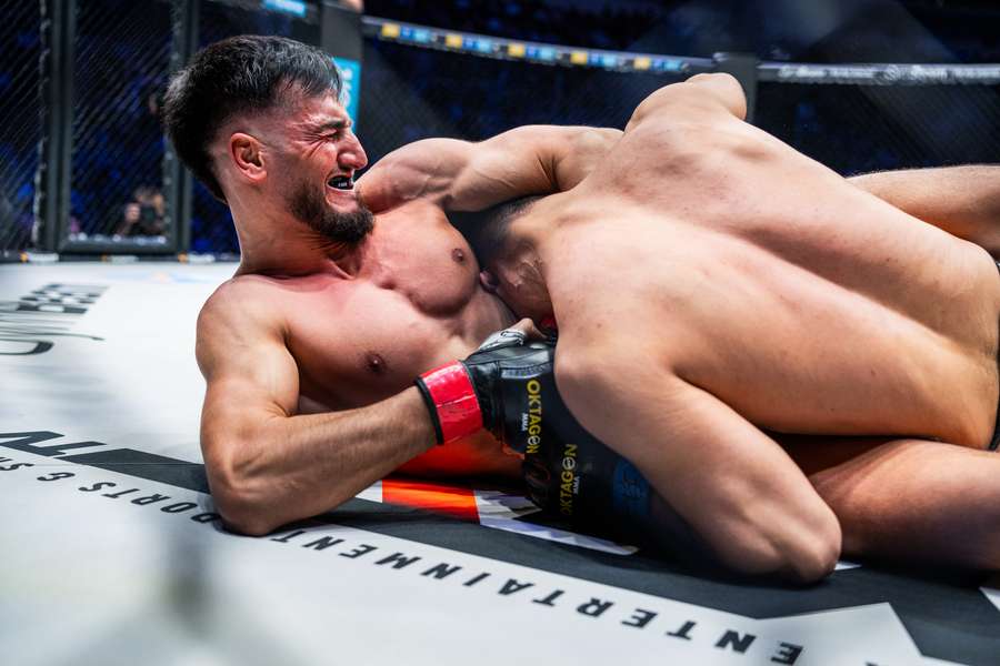 Tamerlan Dulatov šel ve stopách svého bratra.