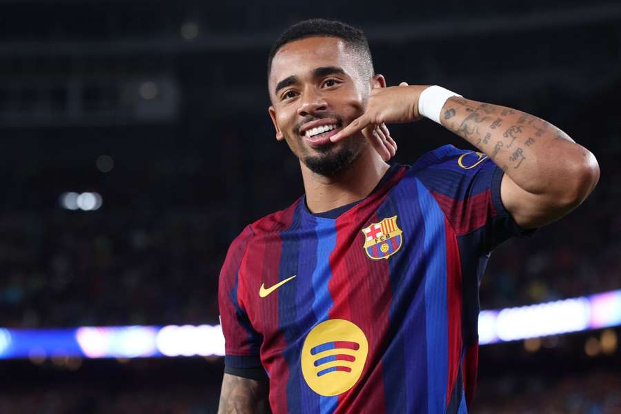 Gabriel Jesus celebra su gol con el Barça
