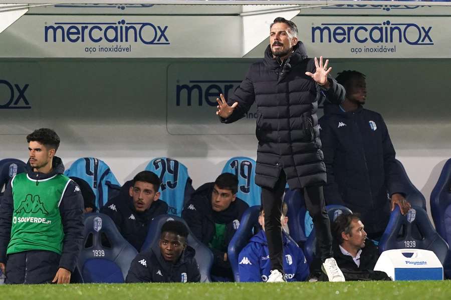 Treinador quer vencer Arouca para subir na tabela