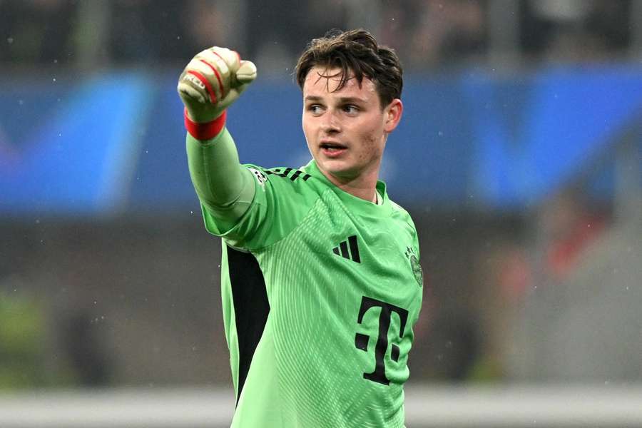 Jonas Urbig könnte im Rückspiel gegen Atalanta zwischen den Pfosten stehen.