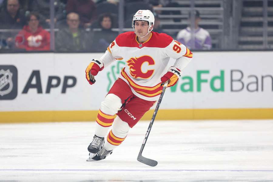 Calgary Flames defenseman Brayden Pachal skating his way into a contract extension worth $2.375 million