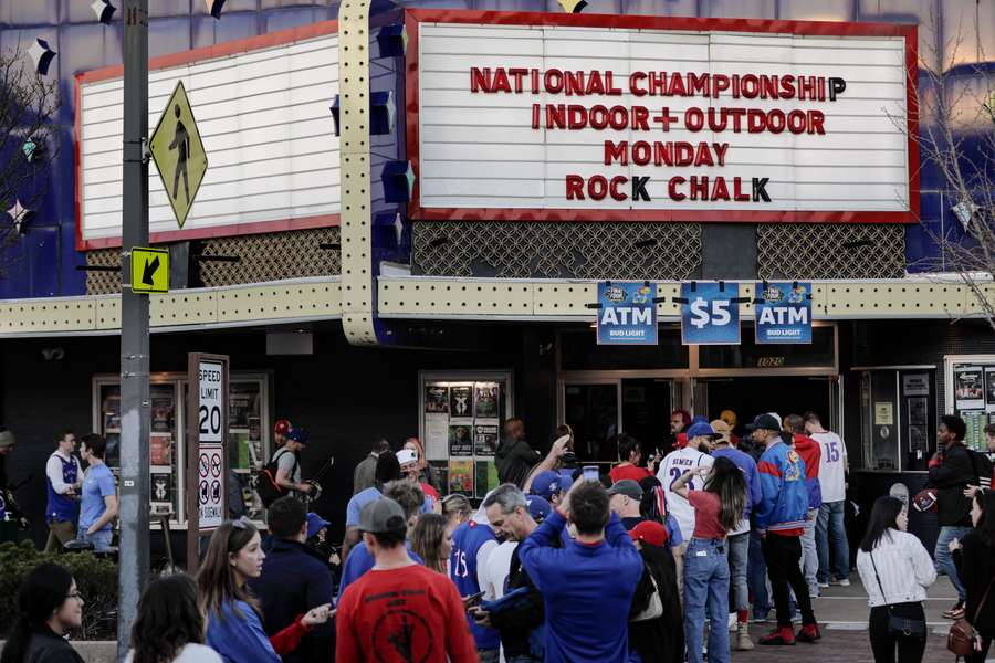 Les Algériens seront basés à Lawrence.
