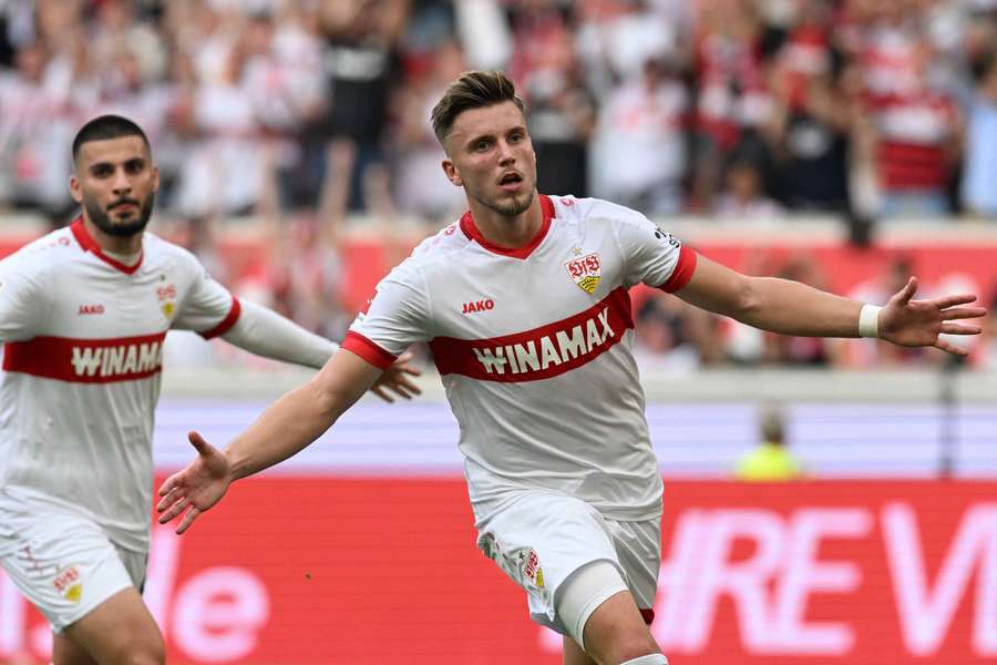 Stuttgart teve vitória expressiva neste domingo