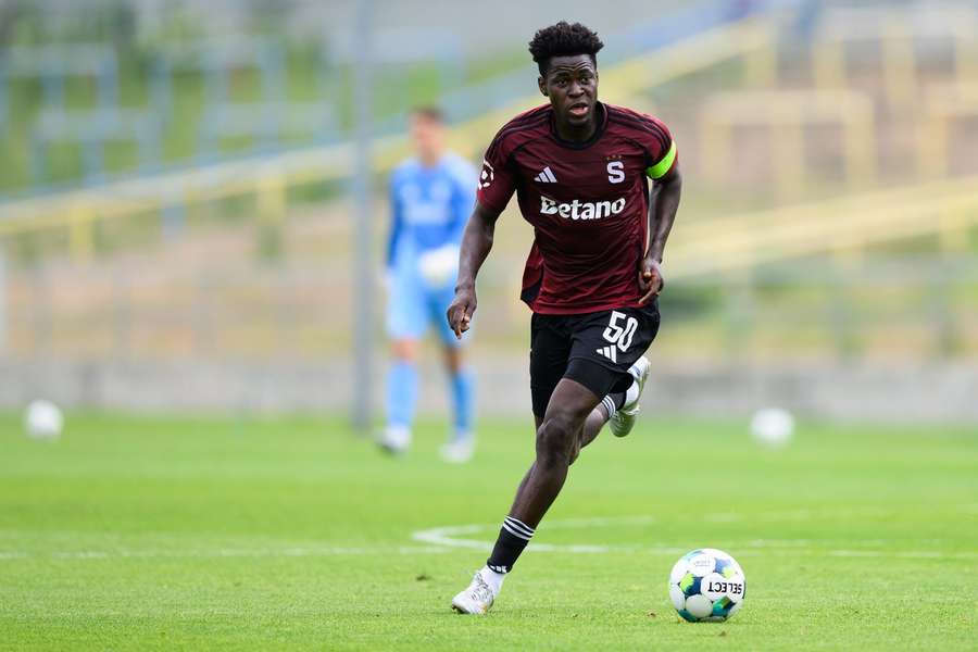 Ivan Mensah v dresu béčka.