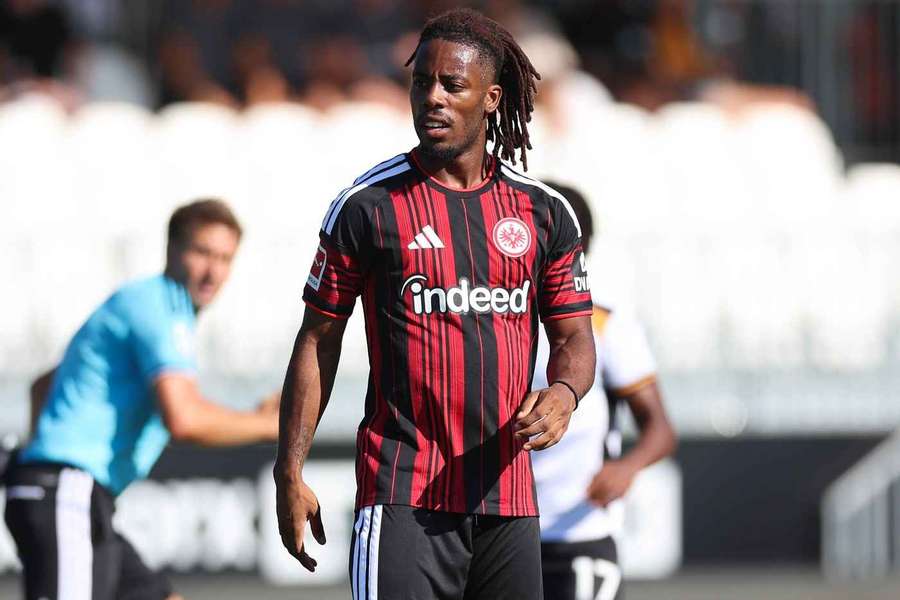 Elye Wahi de regresso ao Nice, por empréstimo