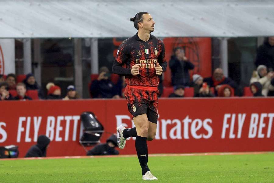 Ibrahimovic voltou a atuar após oito meses