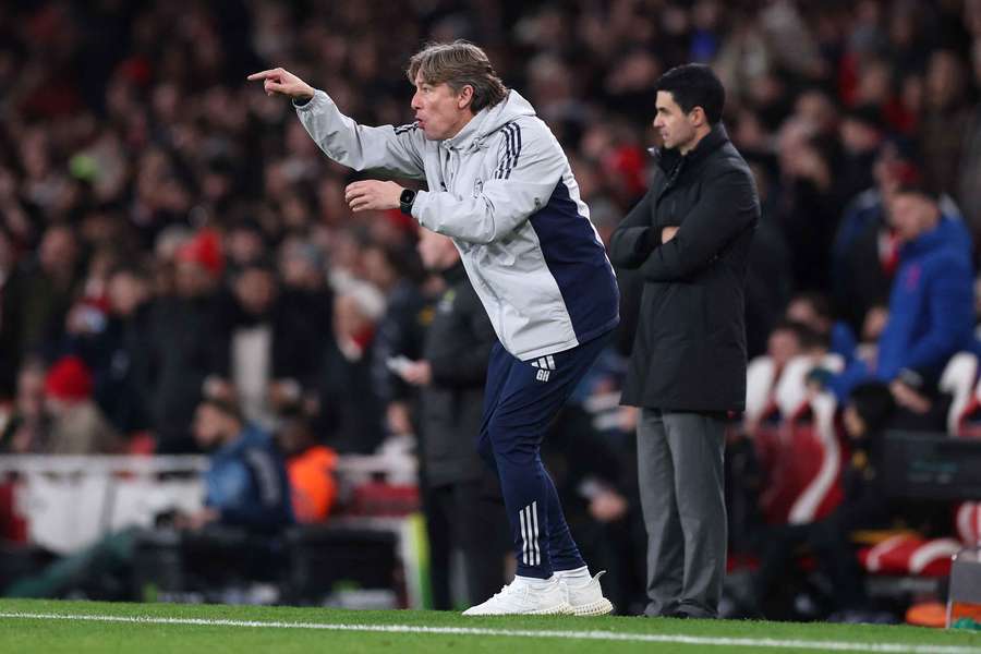 Gabriel Heinze reacts on the touchline Gabriel Heinze reacts on the touchline