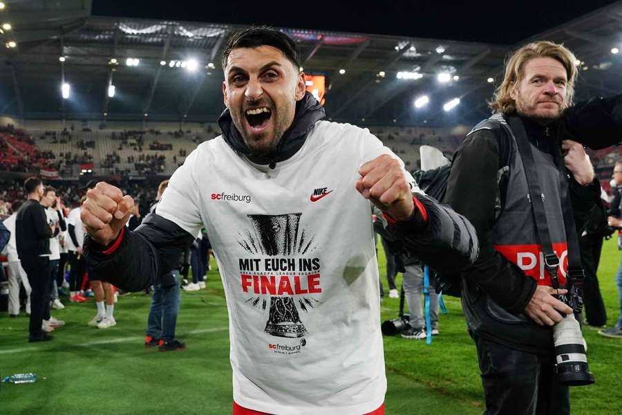 Vincenzo Grifo célébrant la qualification de Fribourg en finale de Ligue Europa le 7 mai. Vincenzo Grifo célébrant la qualification de Fribourg en finale de Ligue Europa le 7 mai.